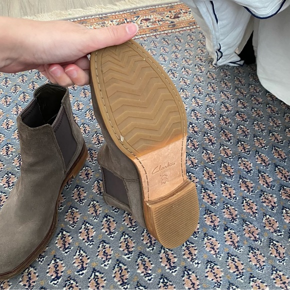 Clark’s Suede Chelsea Ankle Booties - Picture 6 of 7